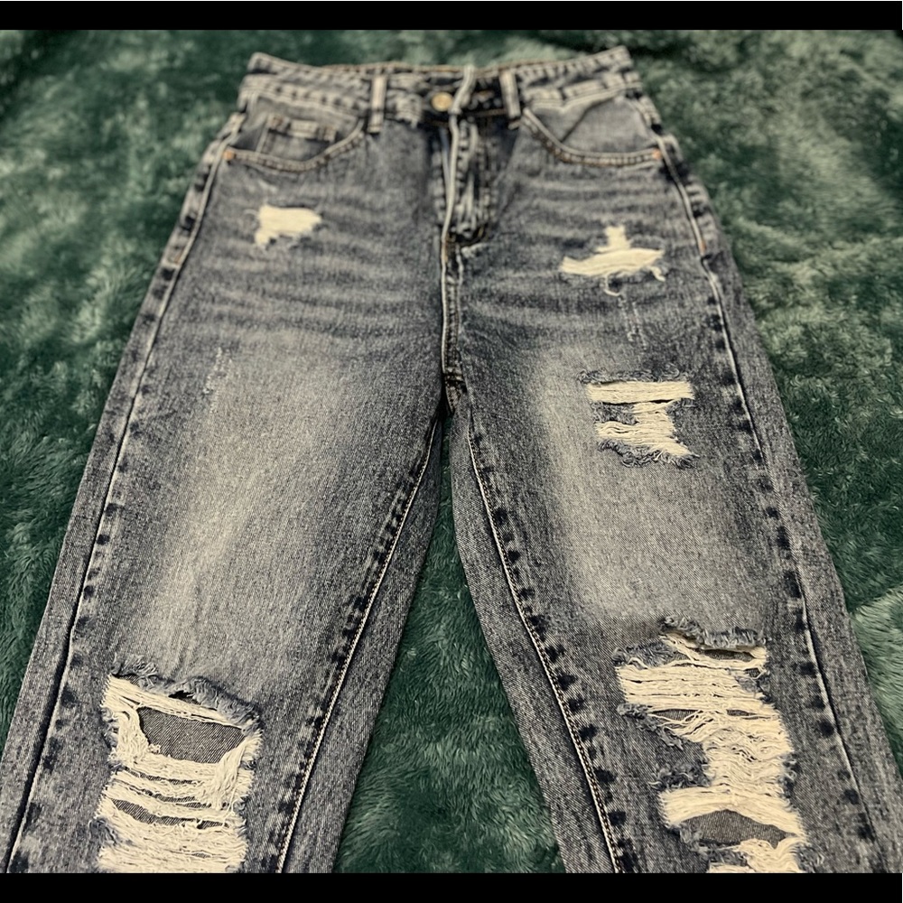 Jeans !! Mom Jeans!! Summer vibes